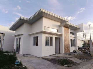 FOR SALE ! Pre Selling Townhouse in Brgy Vista Alegre Bacolod City-AP