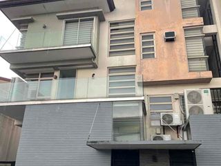 Foreclosed Townhouse in Kapitolyo Pasig city