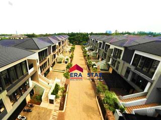 Rumah Mewah Minimalis Modern 2,5 lantai Harga Nego di Lakewood Nava Park BSD Serpong