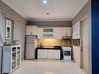 Dijual Rumah Ada Sisa Halaman Belakang Cluster Vineyard - The Green