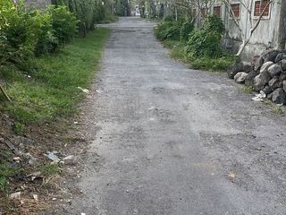 TANAH KOSONG BERISI BANGUNAN RUMAH DI JL SEKAR TUNJUNG DENPASAR TIMUR