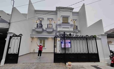 Dijual Rumah Mewah American Modern di Joglo Jakarta Barat