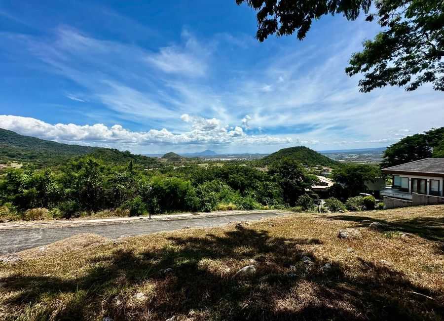 Spine Road, Ayala Greenfield Estates, Maunong, Calamba, Laguna