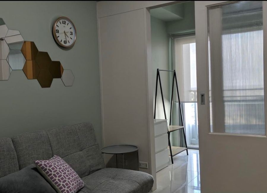 Fully Furnished 1BR Condo with Balcony LEASE in Fern at the Grass ...