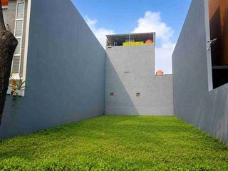 Di Jual Kavling/Tanah di Metland Puri