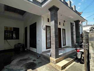 Jual Rumah 1lt Jl Sekar Jepun Denpasar Timur , SHM area Perumahan Tidak Banjir.
