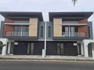 Rumah mewah kwalitas tinggi