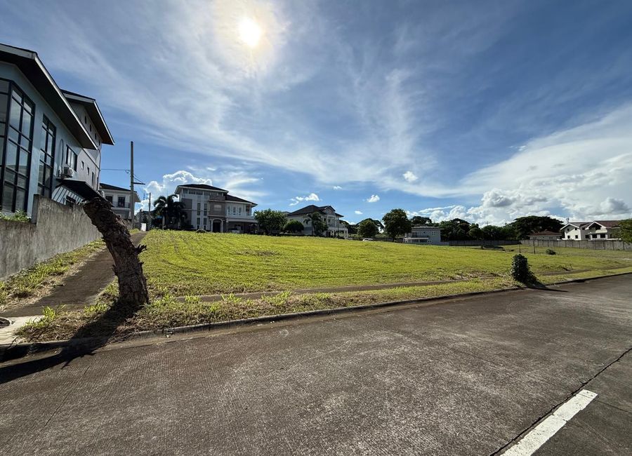 Andalucia Drive, South Forbes Villas, Inchican, Silang, Cavite