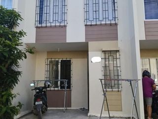 Furnished 3 Bedroom Townhouse for sale in Beverly Place Agus Lapu Lapu