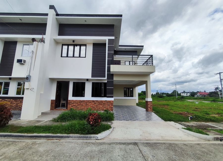 General Luna Street, Poblacion, San Juan, Batangas