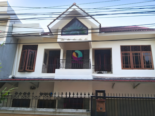 Rumah Rapi di Bawah Harga Pasaran di Cipinang Indah, Jakarta Timur