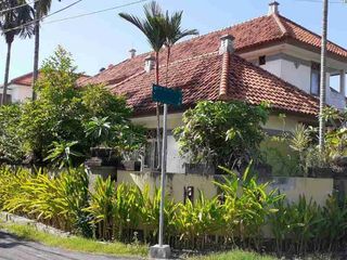 rumah kawasan elit badak agung Renon bali
