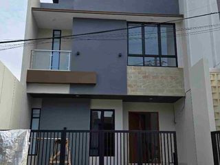 Jual Rumah Taman Villa Meruya