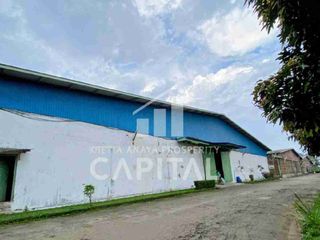 GUDANG KONSTRUKSI BAJA BERSIH SIAP PAKAI DAN STRATEGIS DEKAT PINTU TOL BAROS