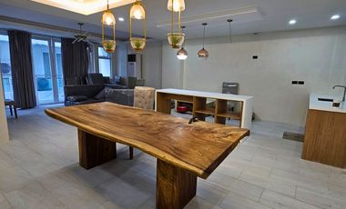 For Sale: 4-Storey Townhouse in Alpha Village, Quezon City