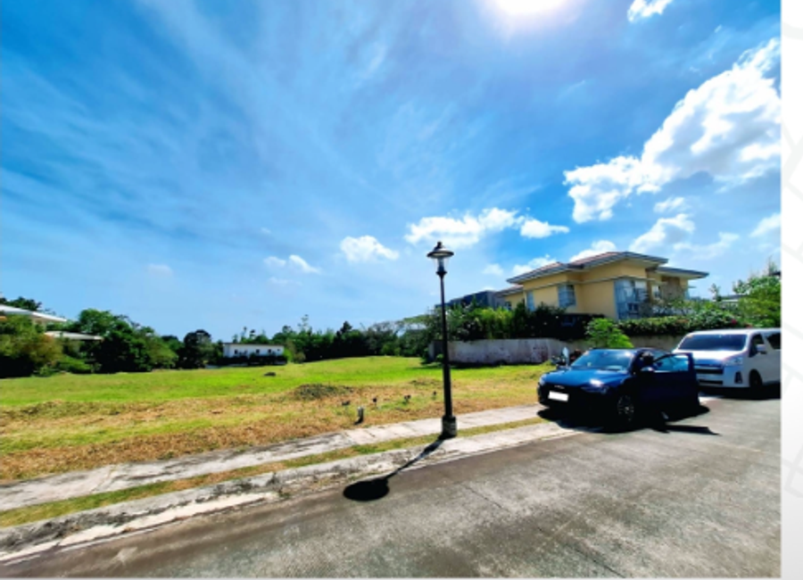 South Boulevard, Ayala Westgrove Heights, Inchican, Silang, Cavite