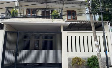 BANGUNAN 2018! DIJUAL RUMAH KOKOH 2 LANTAI LT 177 M2 DI KOJA JAKUT – JALAN LEBAR 2 MOBIL