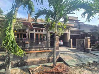 jual rumah mewah bangunan kokoh surat SHM