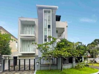 Rumah 4 Lantai Murah bisa untuk kantor di Sentul City