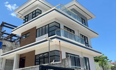 Overlooking 3-Storey House for Sale in Talisay City, Cebu near Star Mall.