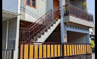 Dijual Rumah 2 Lantai Siap Huni di Ceplukan Wonorejo Karanganyar Dekat Tol Gondangrejo & Kampus UNISRI