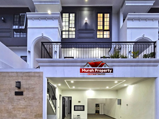 Rumah Mewah Di Tengah Kota Plus Private Pool dan lift Di Pejaten Barat