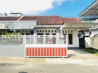 Rumah siap huni di  kompleks dekat jalan adisucipto