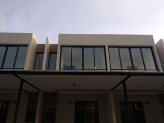 Disewakan Rumah Milenial Pik 2 Ukuran 4.5x10, 2 Kamar Tidur