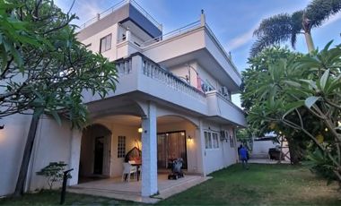 Commercial + Residential Property for Sale  747SQM / 35m Negotiable