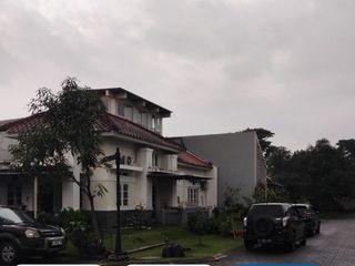 Rumah LELANG Murah SHM 2 lantai Nyaman di Jingga Nagara Kota Baru Parahyangan