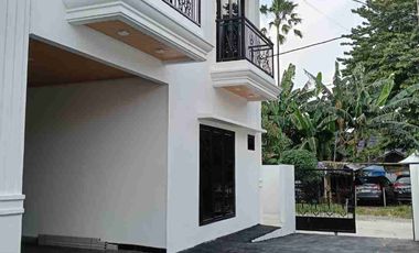 Rumah dijual Rawamangun Deket perkantoran