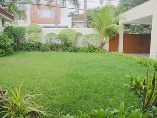 House for rent near Katipunan Avenue, Quezon City