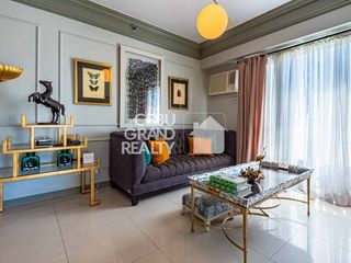 Elegant and Sophisticated Condo with Breathtaking City Views