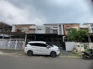 Disewakan Rumah Lemonade Boulevard, Luas 180M2, Kamar 4+1, SHM, Hanya 1,2Kmi Mall Living World, Akses Langsung Tol Tambun Grand Wisata Bekasi