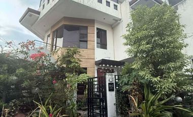 3 Storey Corner Townhouse FOR SALE in Paradise Village, Project 8, Quezon City