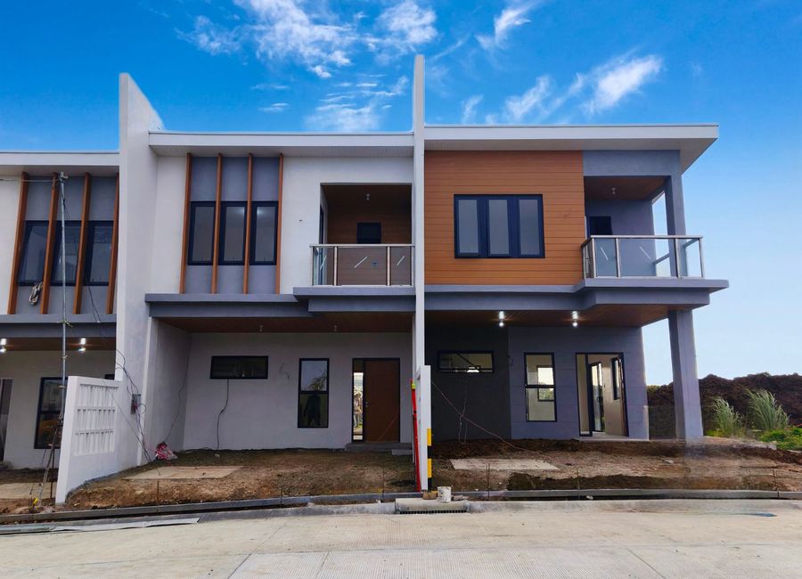 Bonifacio Drive, Silang Crossing West, Tagaytay, Cavite