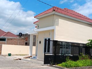 dijual tanah akvlingan luas 85m2 lokasi di gentan dekat dari luwes gentan