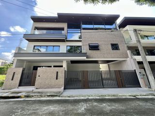 6BR 6 Bedroom House for Sale in Sta. Barbara Royale Village Quezon City
