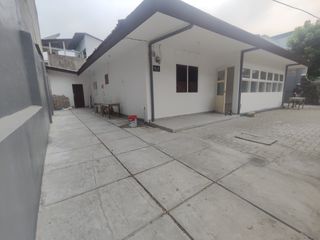 Dijual Rumah New Renovasi Lokasi Strategis di Jalan Utama Luas 350m2 di Jl.Kesehatan Jakarta Pusat