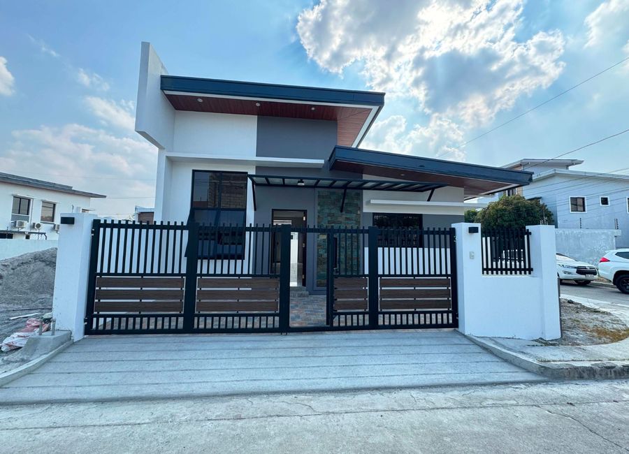 Pine Street, Springside Villas, Mambog II, Mambog, Bacoor, Cavite