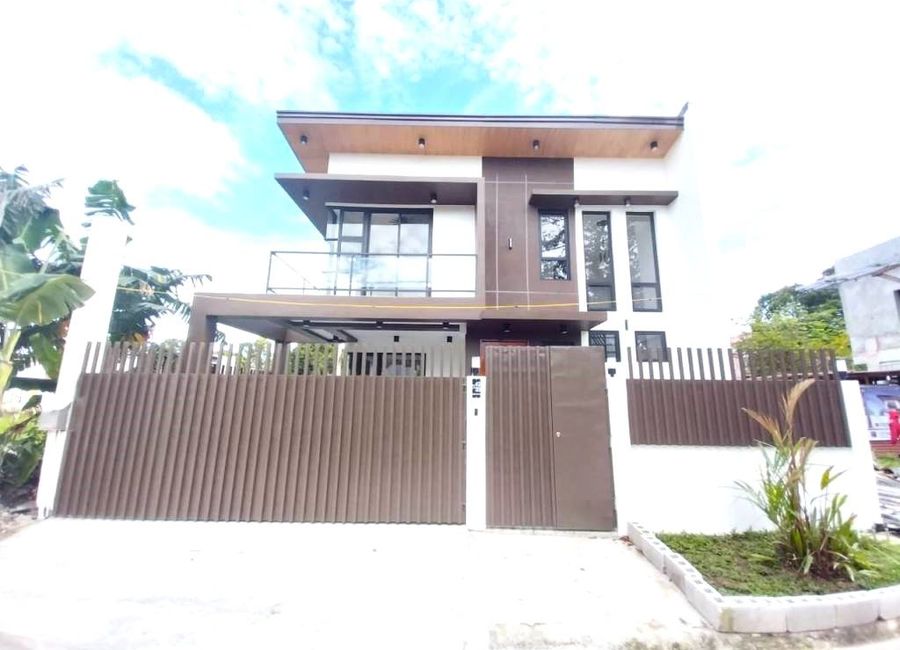 Madrid Street, Town & Country West, Queen's Row Central, Molino, Bacoor, Cavite