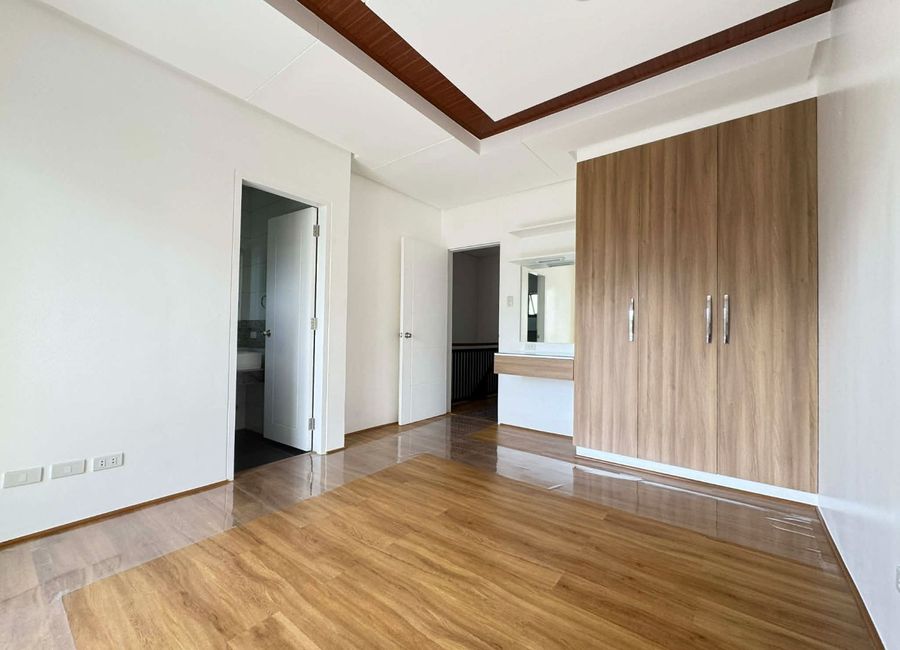 Lanzada Street, Town & Country West, Queen's Row Central, Molino, Bacoor, Cavite image 3