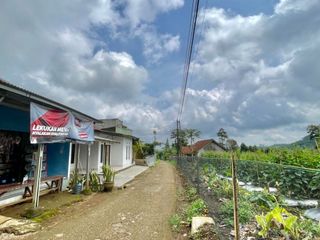 Jual Rumah dan Warung + Kebun Labu di Darangdan Purwakarta