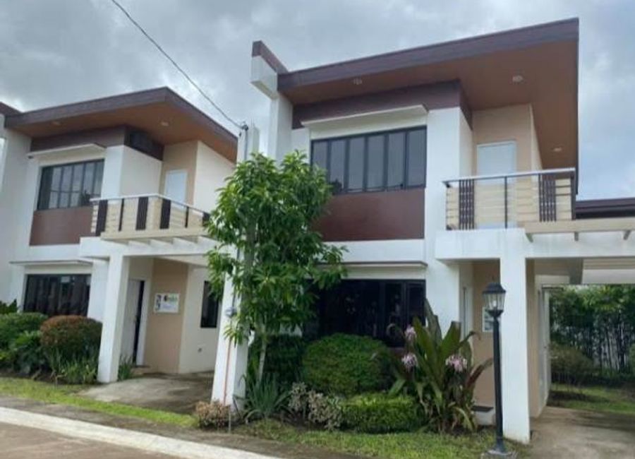 Holly Drive, Idesia Dasmariñas Phase 1, San Agustin 1, San Agustin, Dasmariñas, Cavite