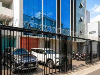 Ruko dijual 4, 5Lantai hanya 30meter ke Jalan Hayam Wuruk Raya