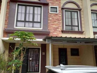 Disewakan rumah Semi Furnish