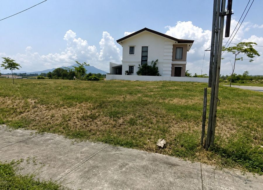 Hillcrest Estates, Canlubang, Calamba, Laguna