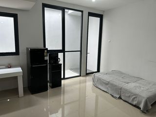 Sewa Kontrakan Rumah di Royal Residence Harga Murah Dekat Citraland Surabaya Barat Harian Perumahan Per 2026 Dibawah 1jt