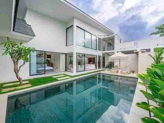 villa dekat supermarket bintang seminyak bali