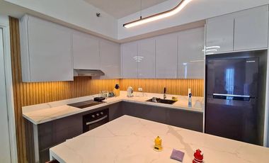 JG 106sqm Fully Furnished 2BR Suite For Sale The Vantage at Kapitolyo nearby Capitol Commons, Skyway Twin Towers, Estancia, Ayala Mall the 30th